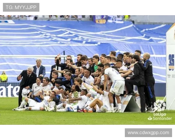 联盟震荡巨星交易风云再起新赛季格局或将重塑冠军争夺悬念升级中